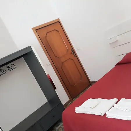 Matrimoniali Sul Lungomare Bed & Breakfast *